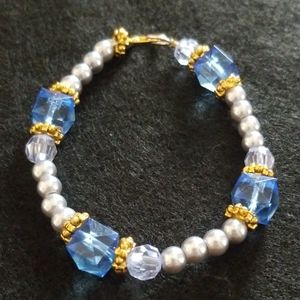 Glass beaded bracelet